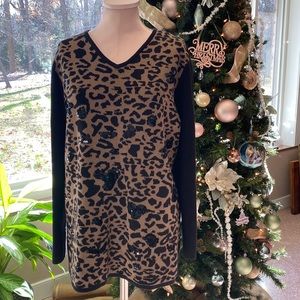 The Quaker Factory Animal
Print Sparkly Sweater Medium